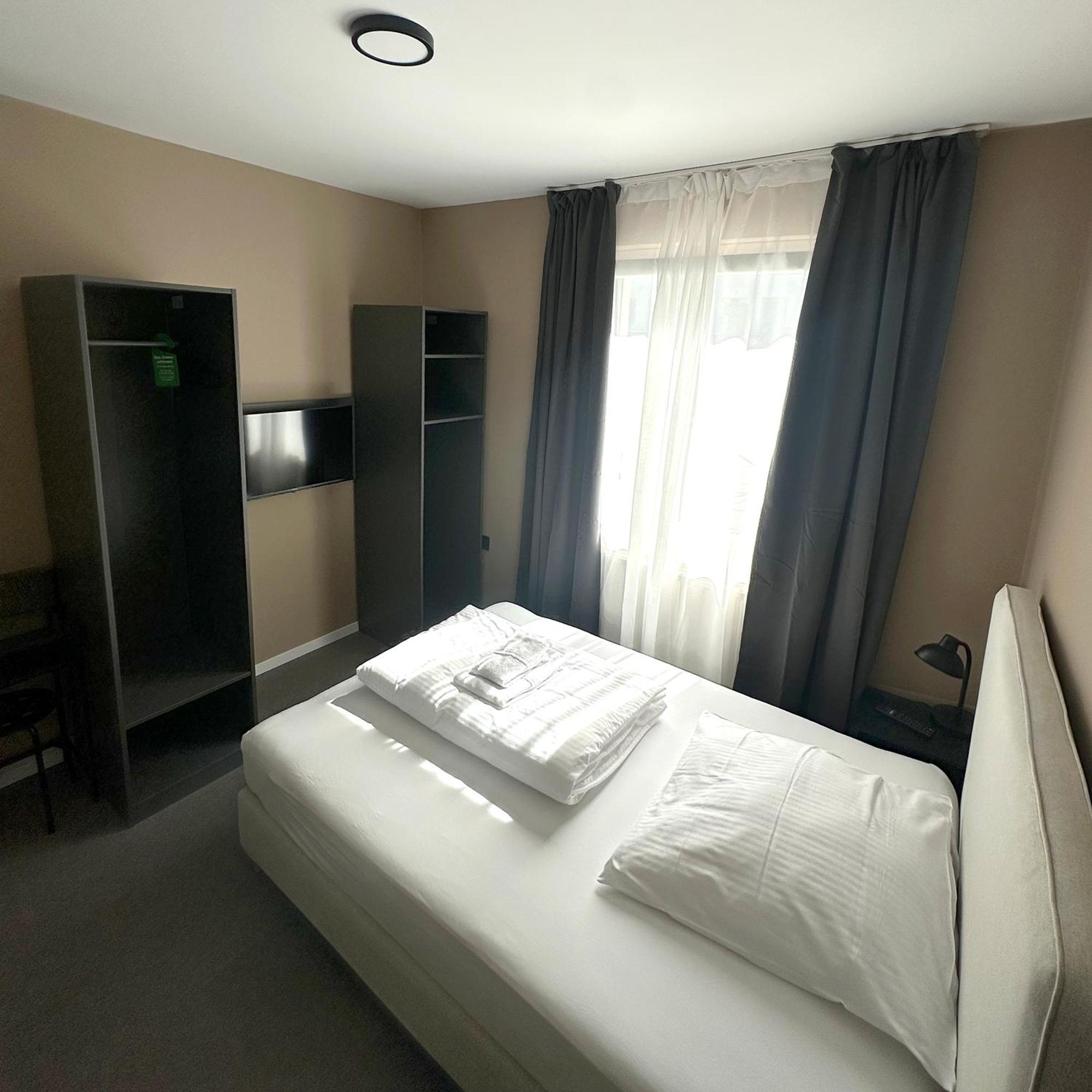 Benztown Hotel Gaestehaus Щутгарт Екстериор снимка